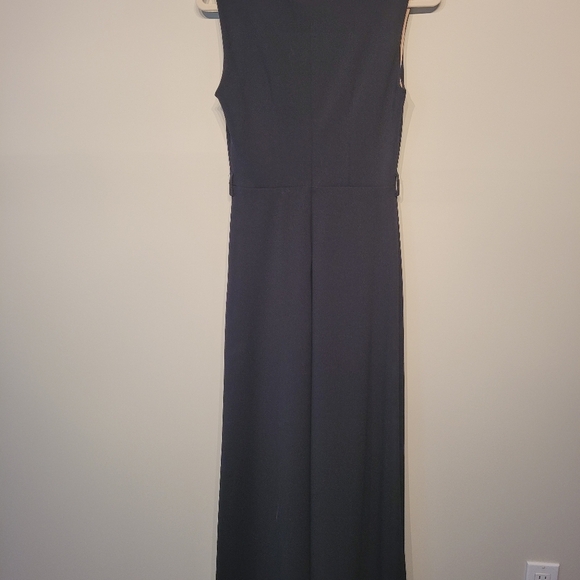 Formal dress - Picture 4 of 4